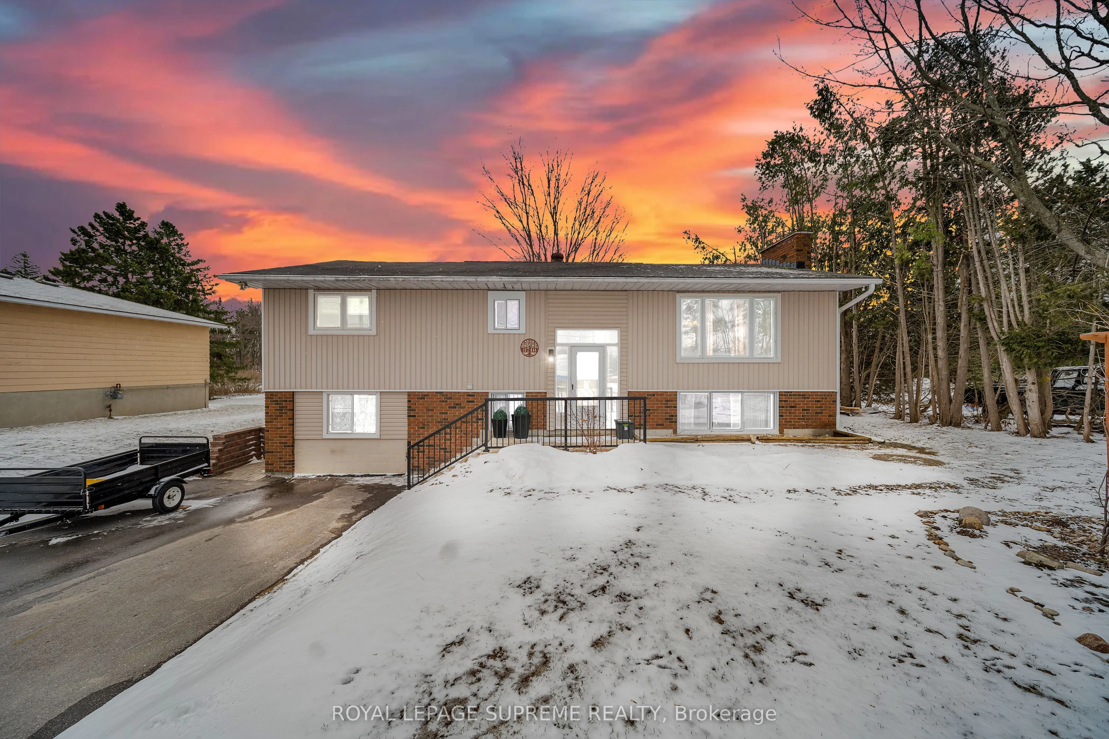8740 12 Highway, ON L3V 6H2