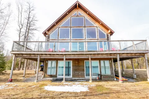 3093 Sandy Bend, ON L0L 1P0