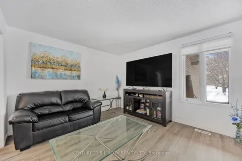 13 Wallace Drive, ON L4N 7E2