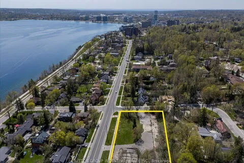 114 Blake Street, ON L4M 1K3