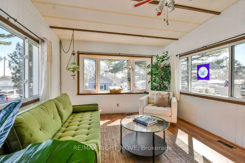 26 Dunn Avenue, ON L3V 2N9