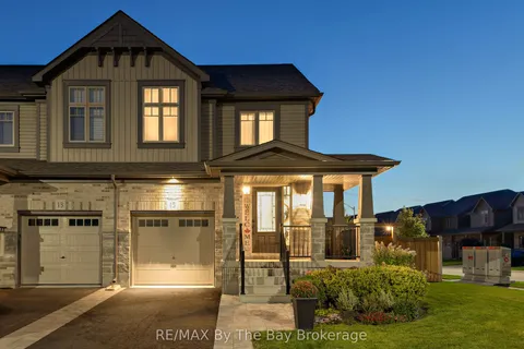 15 FOLEY Crescent, ON L9Y 3B7