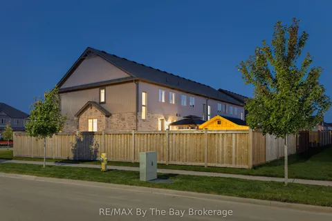 15 FOLEY Crescent, ON L9Y 3B7