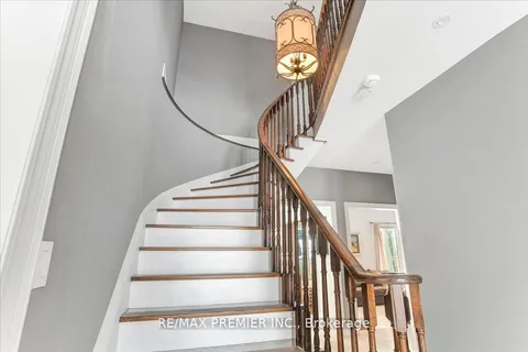 3 Pepin Court, Barrie, ON L4M 7J4