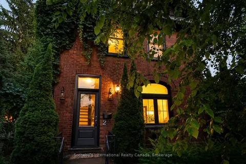 2 Erie Street, ON L9Y 1P4