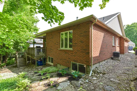 37 Tanglewood Crescent, ON L0L 2L0