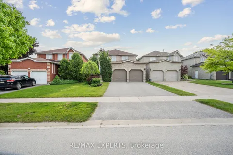 5 Kelsey Crescent, Barrie, ON L4N 0J7