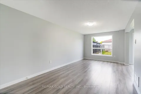 260 Dunsmore Lane, Barrie, ON L4M 7A7