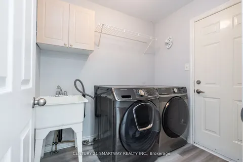 176 Dean Avenue, Barrie, ON L4N 0W1