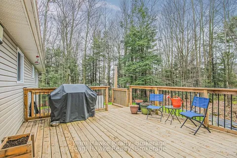 22 LAURIER Boulevard, ON L9M 0J2