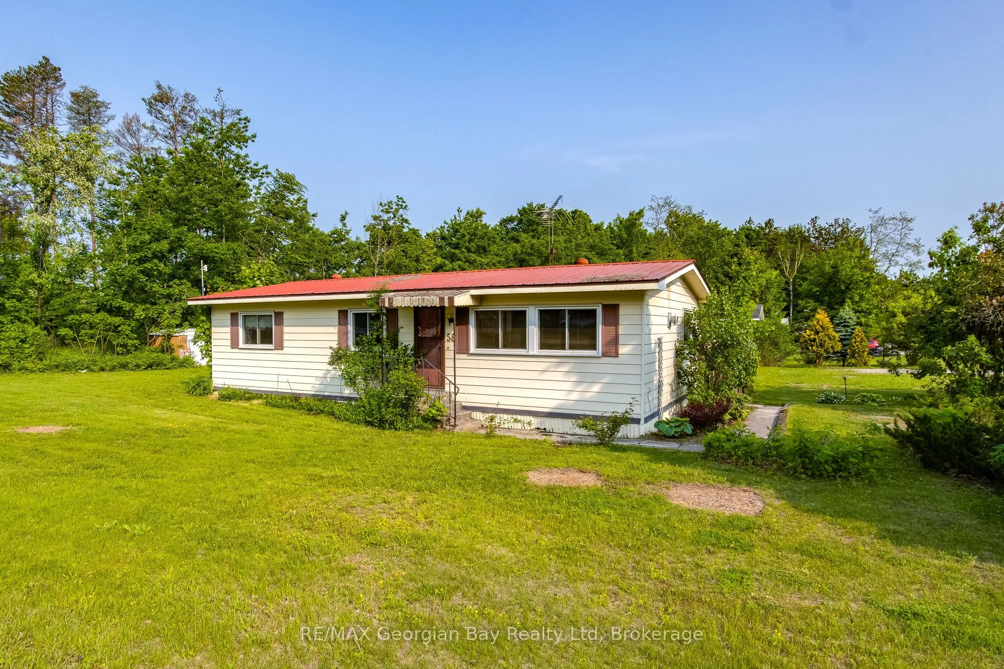 5263 Elliott Side Road, ON L4R 4K3