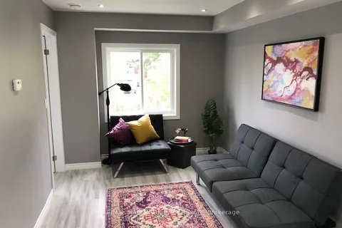 12 Dufferin Street, ON L4N 2J7