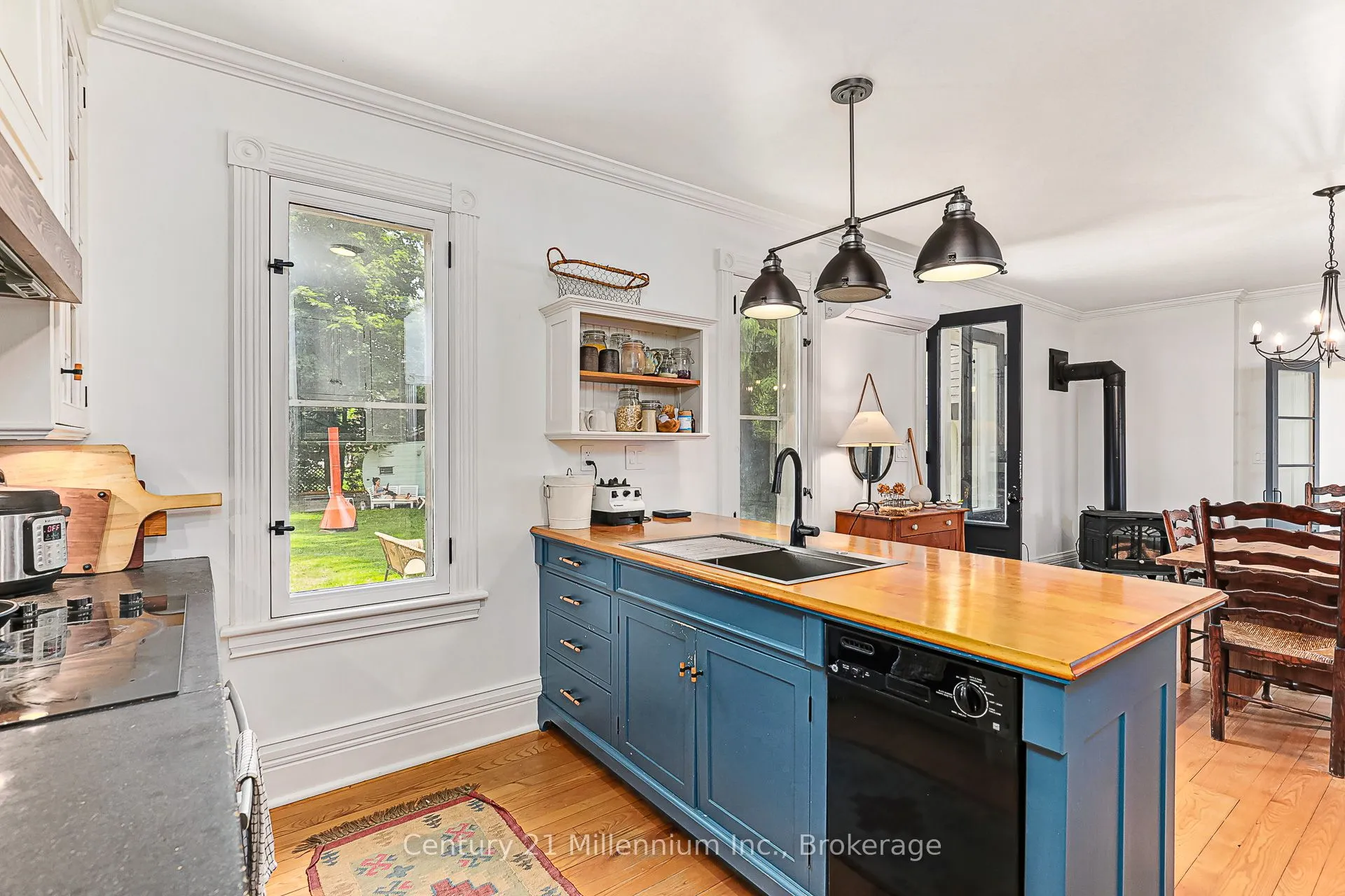 285 Maple Street, ON L9Y 2R3