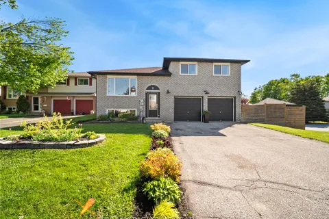 2 Chestnut Place, ON L3V 7N9