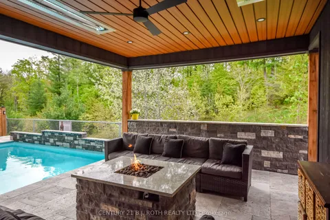 61 Muirfield Drive, ON L4N 6J9