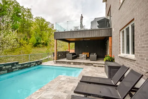 61 Muirfield Drive, ON L4N 6J9