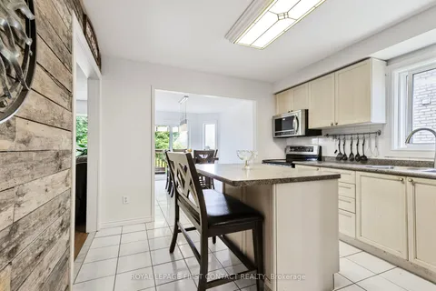 22 Bishop Drive, ON L4N 6Y6
