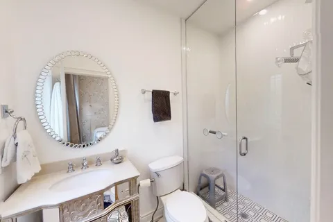 2501 Lakeshore Drive, ON L0K 1B0