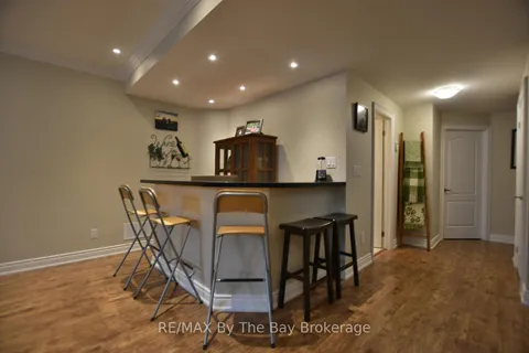 75 40th Street, ON L9Z 1Z9