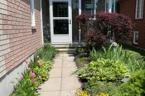 118 Tunbridge Road, ON L4M 6T1