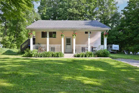8 ROBIN Court, ON L9M 0B9