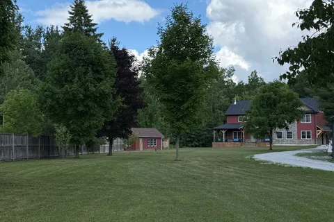 2091 Dwyer Road, ON L9X 1L7