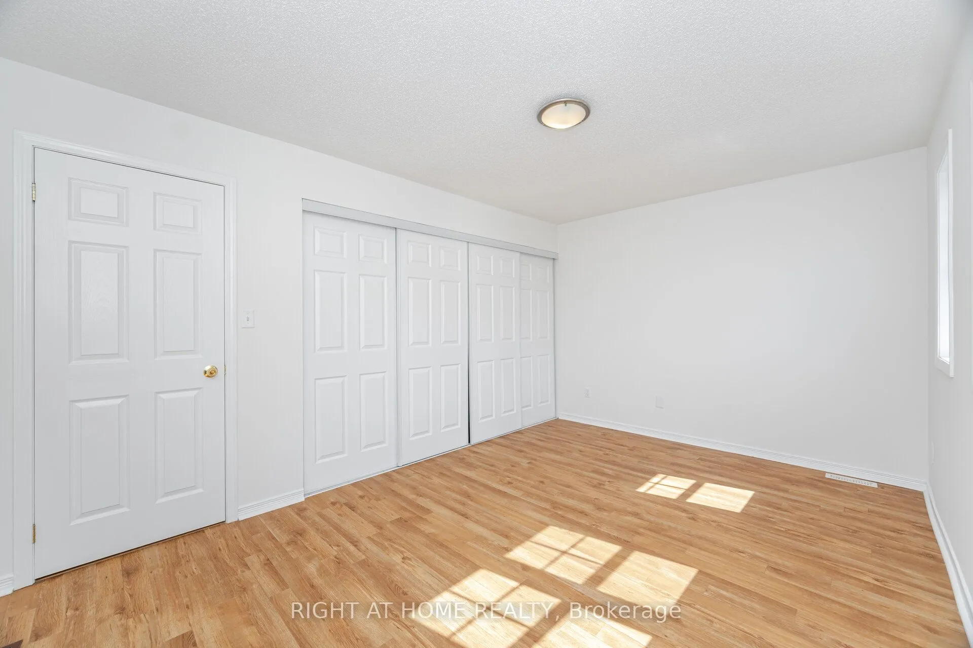 23 Peartree Court, ON L4N 6N7