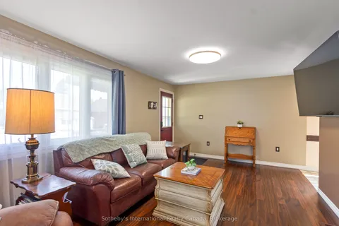 659 Victoria Street, ON L4R 1A8