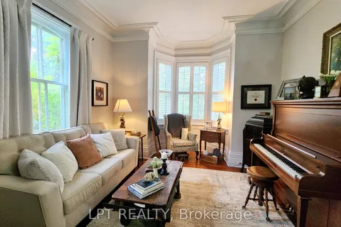 126 Letitia Street, ON L4N 1P5