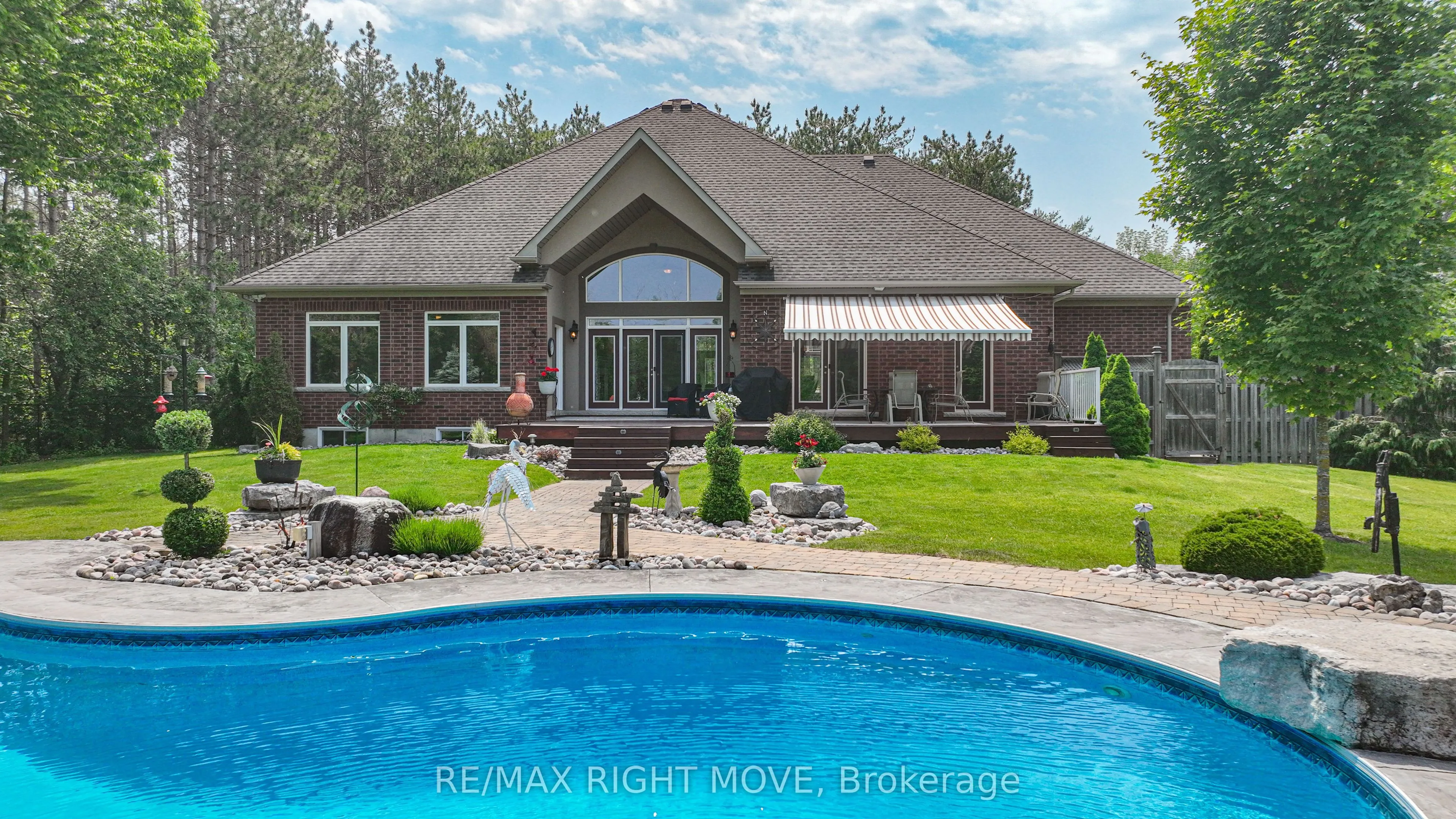 4203 Pine Valley Lane, ON L3V 6H2