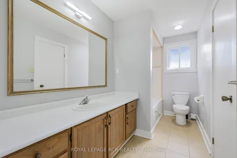 80 Woodside Drive, ON L3V 7N9