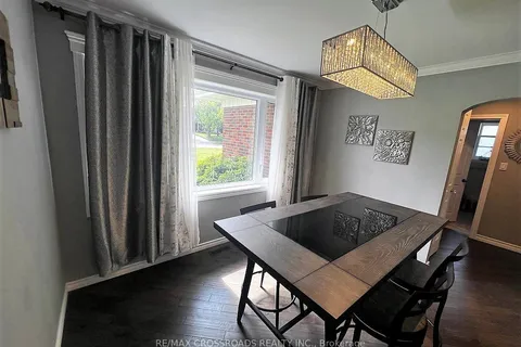 105 Bayview Drive, ON L4N 3P3