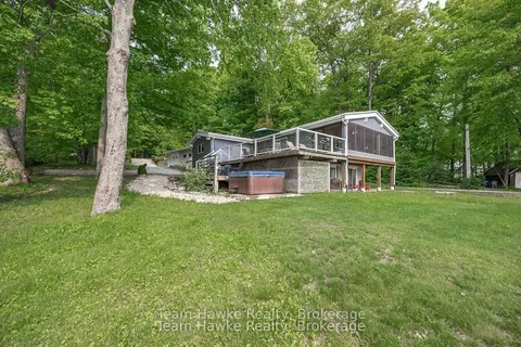 23 Timcourt Drive, ON L9M 0B9