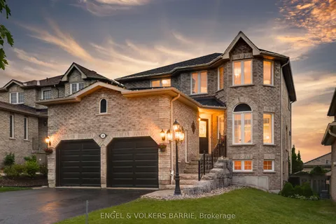 14 Muir Drive, ON L4N 0H9
