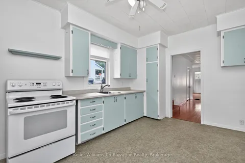 55 Fifth Street, ON L4R 3V4