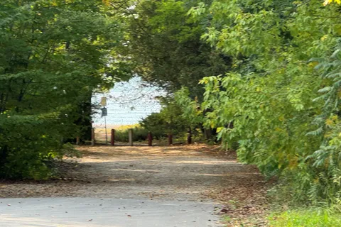 15 Tiny Beaches Road, ON L9M 0L7