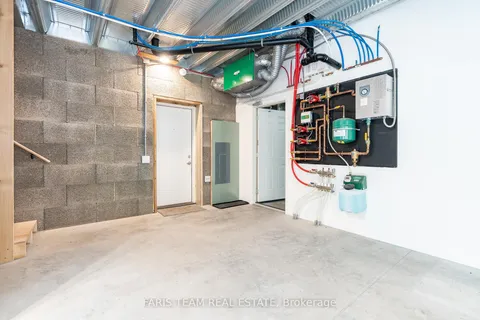 2576 Champlain Road, ON L9M 0C9