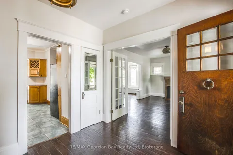 324 Second Street, ON L4R 3R3