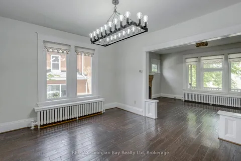 324 Second Street, ON L4R 3R3