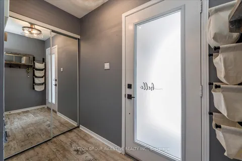 392 Big Bay Point Road, ON L4N 8A2