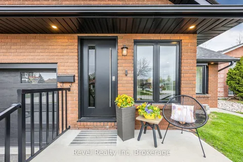 894 MONTREAL Street, ON L4R 5A7