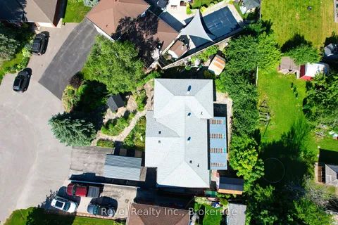 7 Whipps Court, ON L9Y 4B7