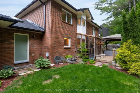 4 IDLEWOOD Drive, ON L0L 1X1