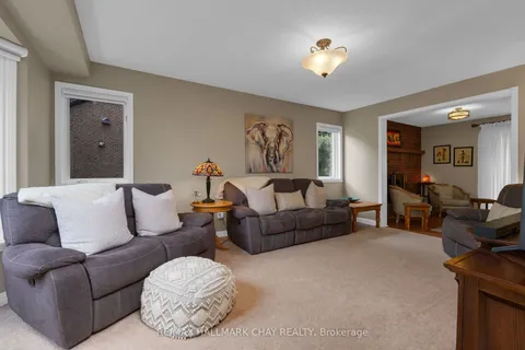 4 IDLEWOOD Drive, ON L0L 1X1