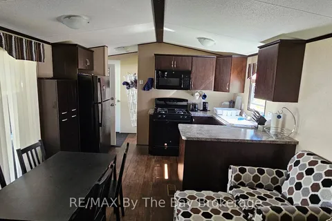 17 CHIPPEWA Trail, ON L9Z 1X7