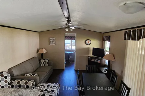 17 CHIPPEWA Trail, ON L9Z 1X7