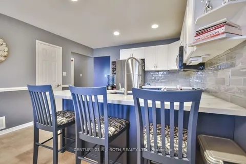 56 Monique Crescent, ON L4M 6Y4