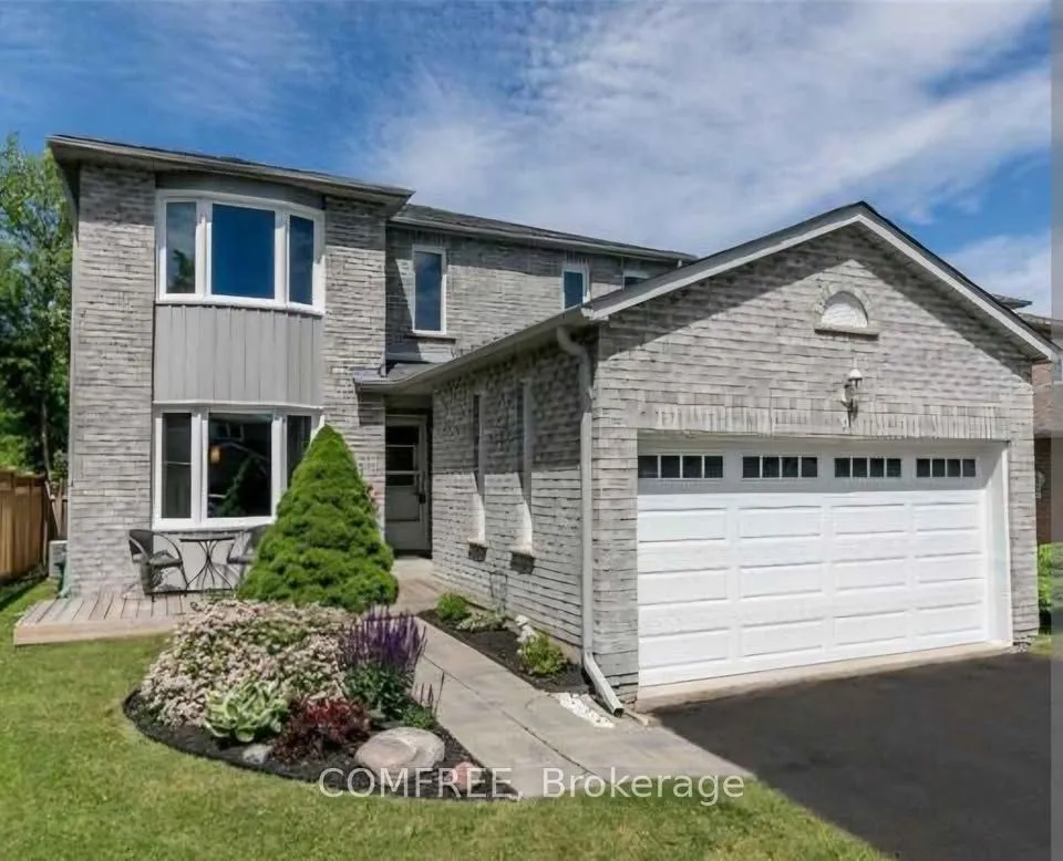 61 Carruthers Crescent, ON L4M 6A3