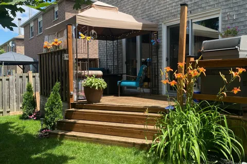 61 Carruthers Crescent, ON L4M 6A3