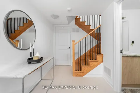 16 Silo Mews, ON L9J 0V3